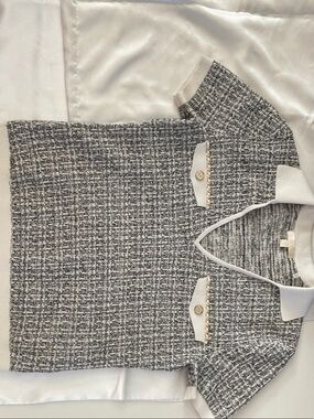 Guess Gray and White Tweed Short Sleeve Sweater Top
